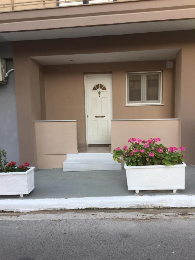 John'S Apartment'S Near Athens Airport!! สปาตา ภายนอก รูปภาพ