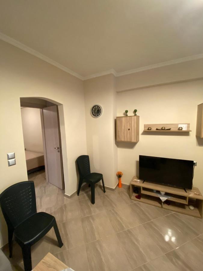 John'S Apartment'S Near Athens Airport!! สปาตา ภายนอก รูปภาพ