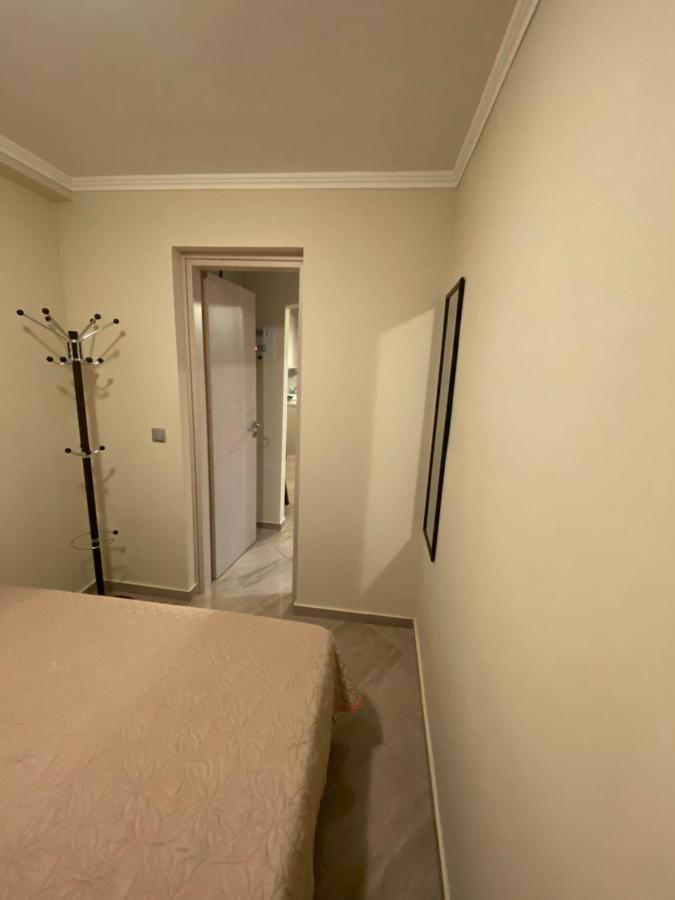 John'S Apartment'S Near Athens Airport!! สปาตา ภายนอก รูปภาพ