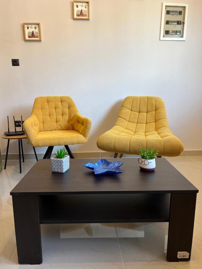 John'S Apartment'S Near Athens Airport!! สปาตา ภายนอก รูปภาพ
